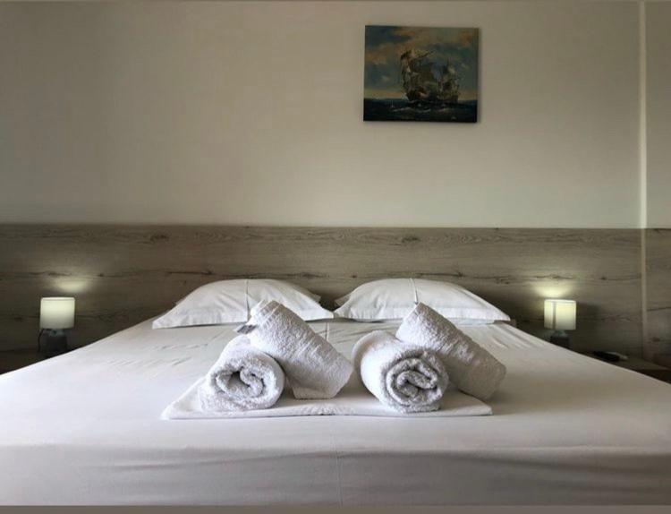 Vila Gjoni Sarandë 外观 照片