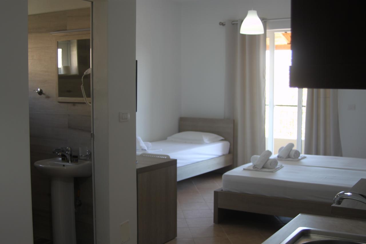 Vila Gjoni Sarandë 外观 照片